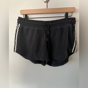 Athletic Shorts M